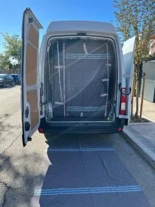 Embalaje de objetos frágiles en mudanza inmediata